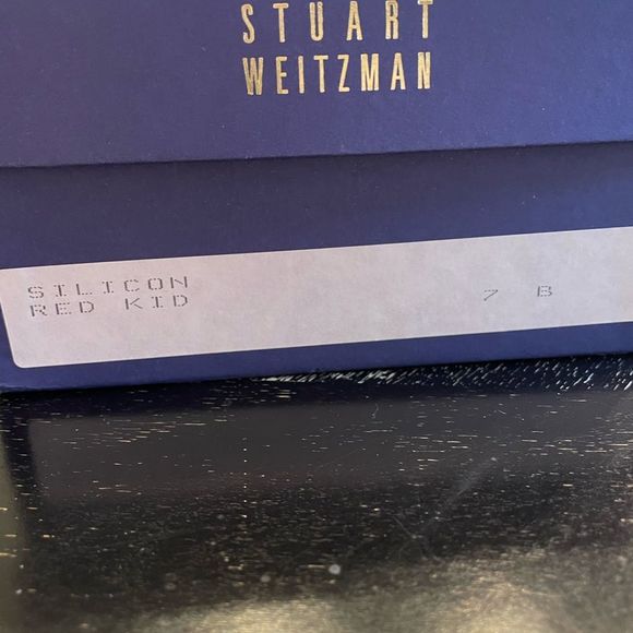 Stuart Weitzman vintage red pumps size 7B - Picture 9 of 10